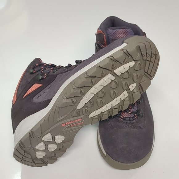 Columbia Newton Ridge Plus Waterproof Hiking Boots - Picture 3 of 4